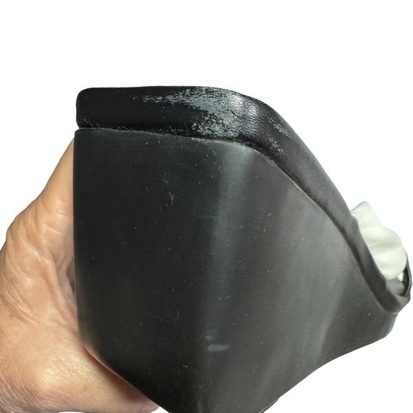 DKNY Donna Karen New York Camelia Leather Wedge Sandals , Size 10 - Picture 8 of 16